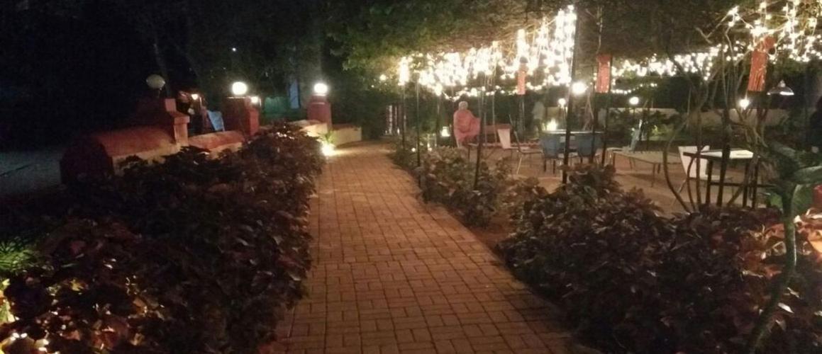 R Wood Resort 马泰兰 外观 照片